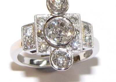 18ct white gold diamond engagement ring