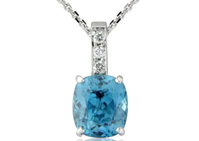 18ct white gold blue zircon and diamond pendant