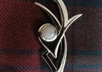 silver kilt pin with Scottish agate cabochon