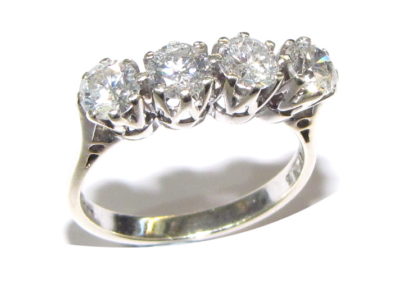 9ct white gold 4 stone diamond ring