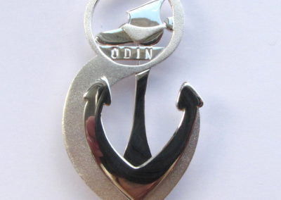 Clan kilt pin