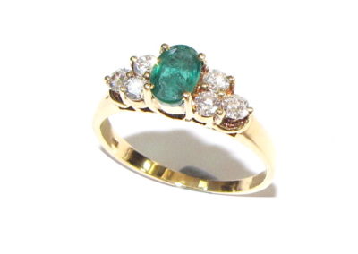 18ct yellow gold diamond and emerald ring
