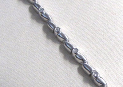 18ct White Gold Diamond Bracelet