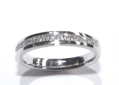 18ct White Gold Diamond Ring