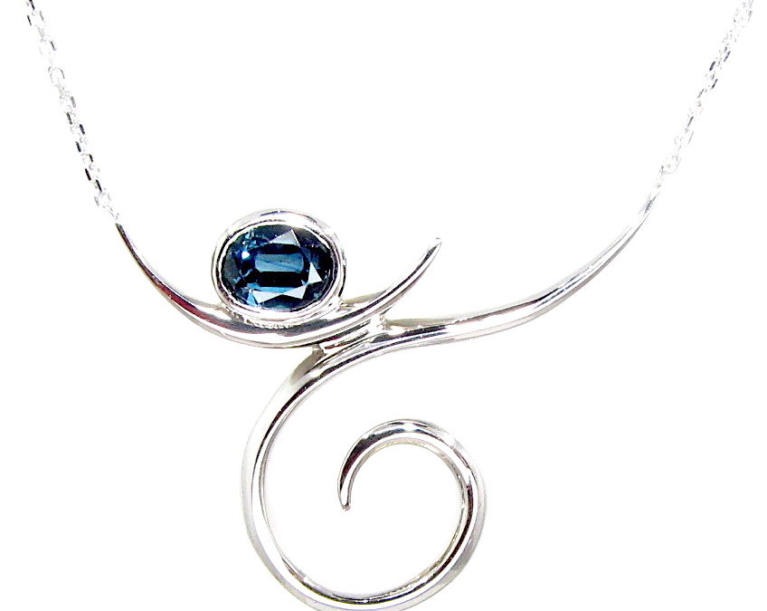 9ct white gold single stone sapphire necklace