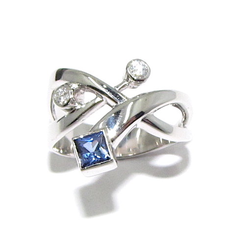 platinum sapphire and diamond ring