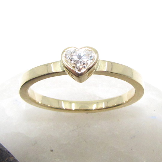 Heart shape diamond ring