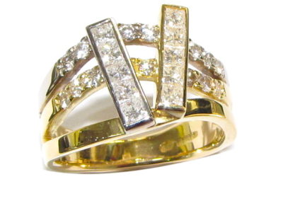 18ct yellow and white gold diamond ring.