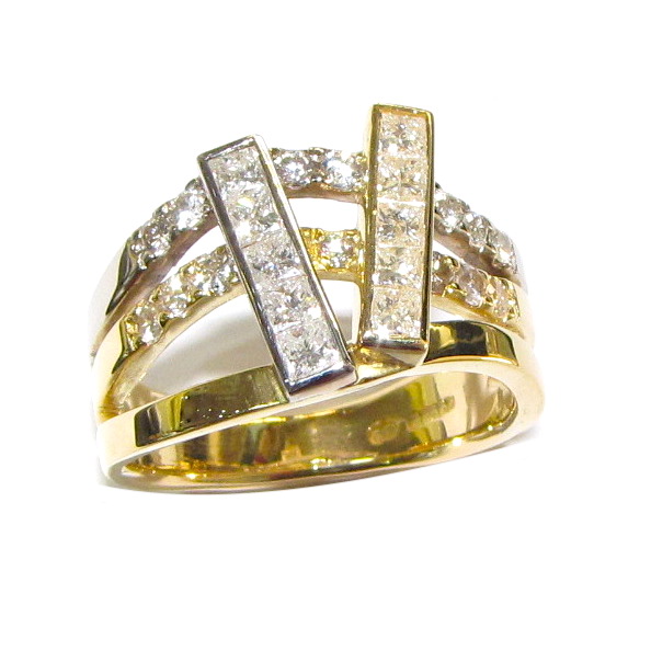 18ct yellow and white gold diamond ring.