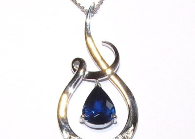 18ct white gold sapphire and diamond pendant